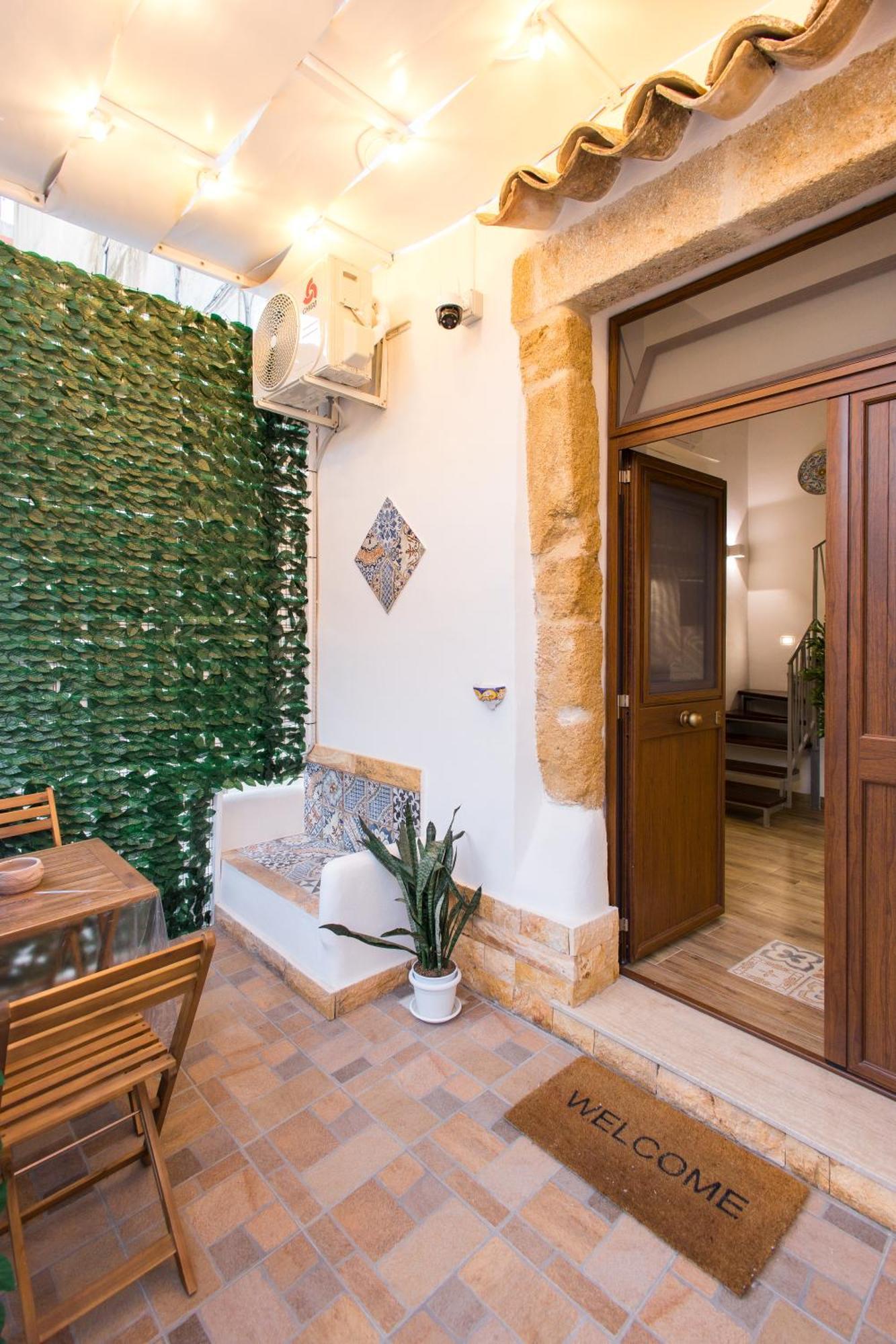 Centro Storico Sciacca - Casa Di Pisa Cortile Termine Villa Luaran gambar